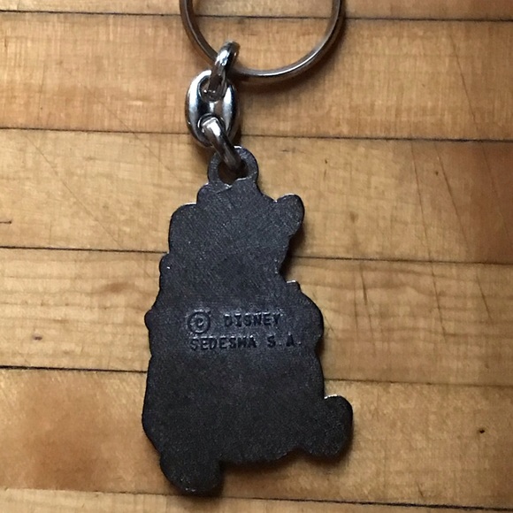 Rare sedesma disney Winnie the pooh keychain - Picture 2 of 4